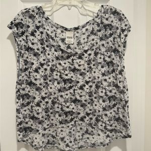 2/$10 Victoria’s Secret Y2K PINK Black and White Flowers Crop Top - Large